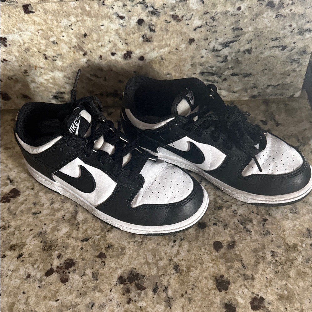 Nike Kids Black and White Low-Top Sneakers with Swoosh